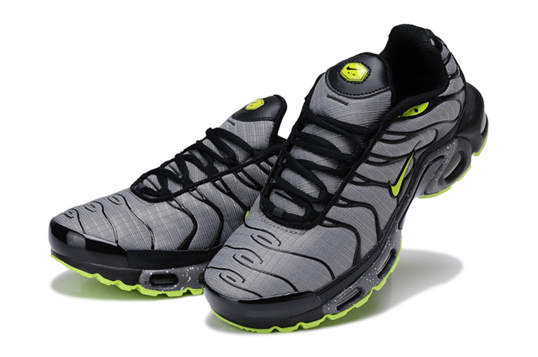 tn nike gris
